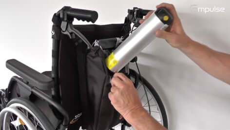 EMPULSE R20 | Herausnehmen der Batterie Miniaturansicht