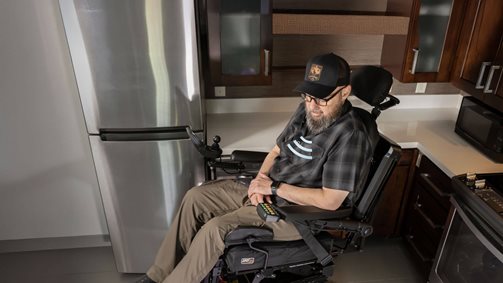 Sunrise Medical präsentiert weltweit erste sprachgesteuerte elektrische Sitzsteuerung 